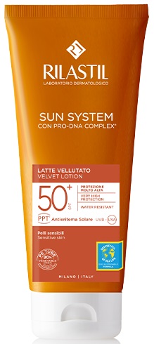 RILASTIL SUN SYSTEM PHOTO PROTECTION TERAPY SPF 50+ LATTE VELLUTANTE 200 ML - FarmaLucia